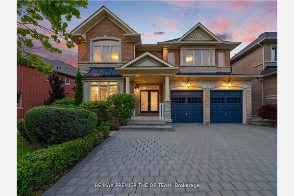 426 Maria Antonia Rd, Vaughan