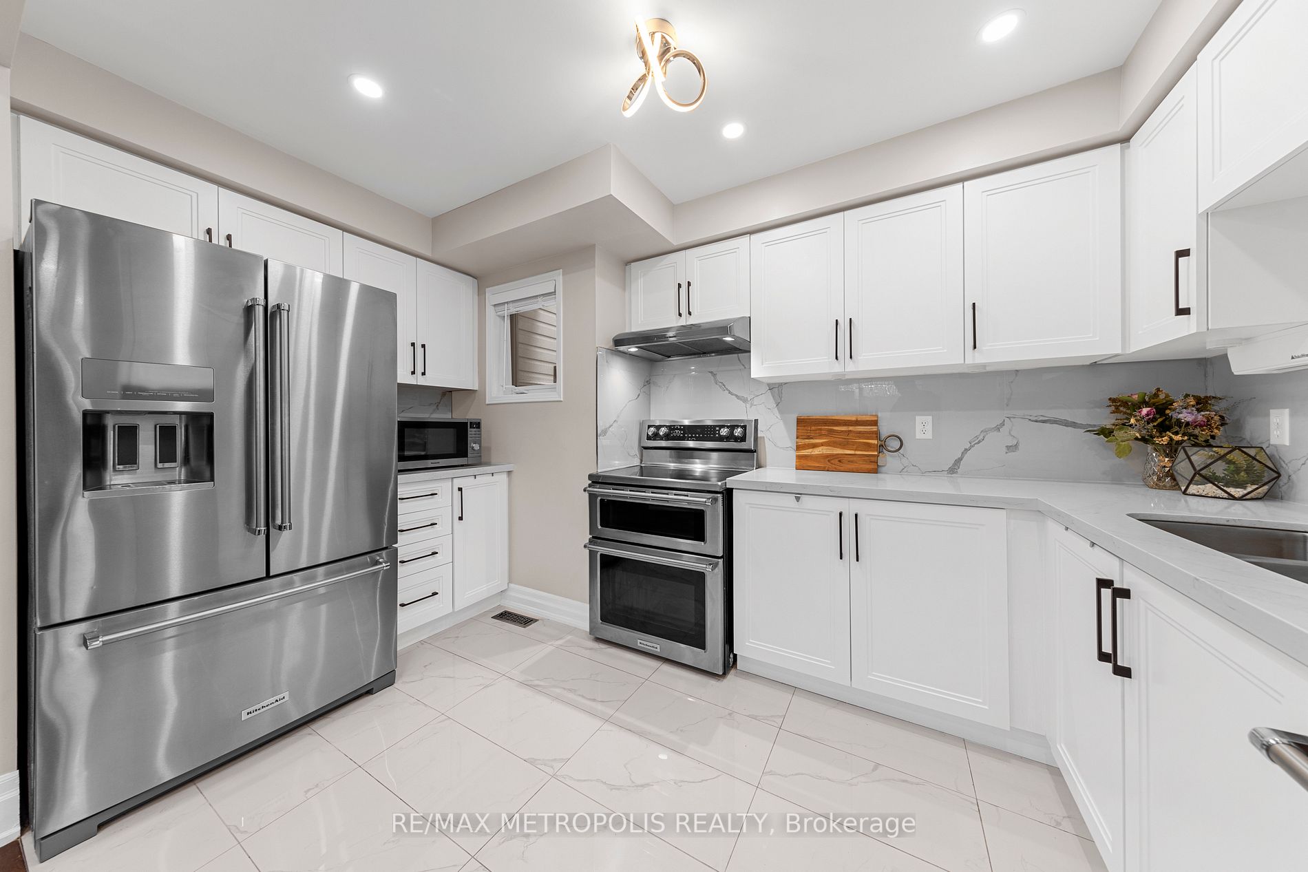 96 Giancola Cres