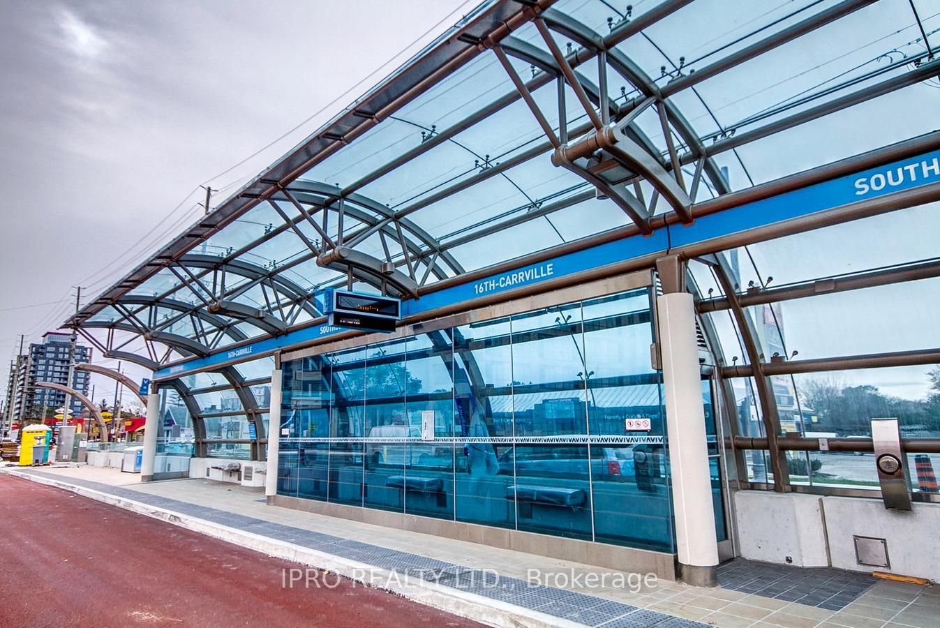 9201 Yonge St, #802