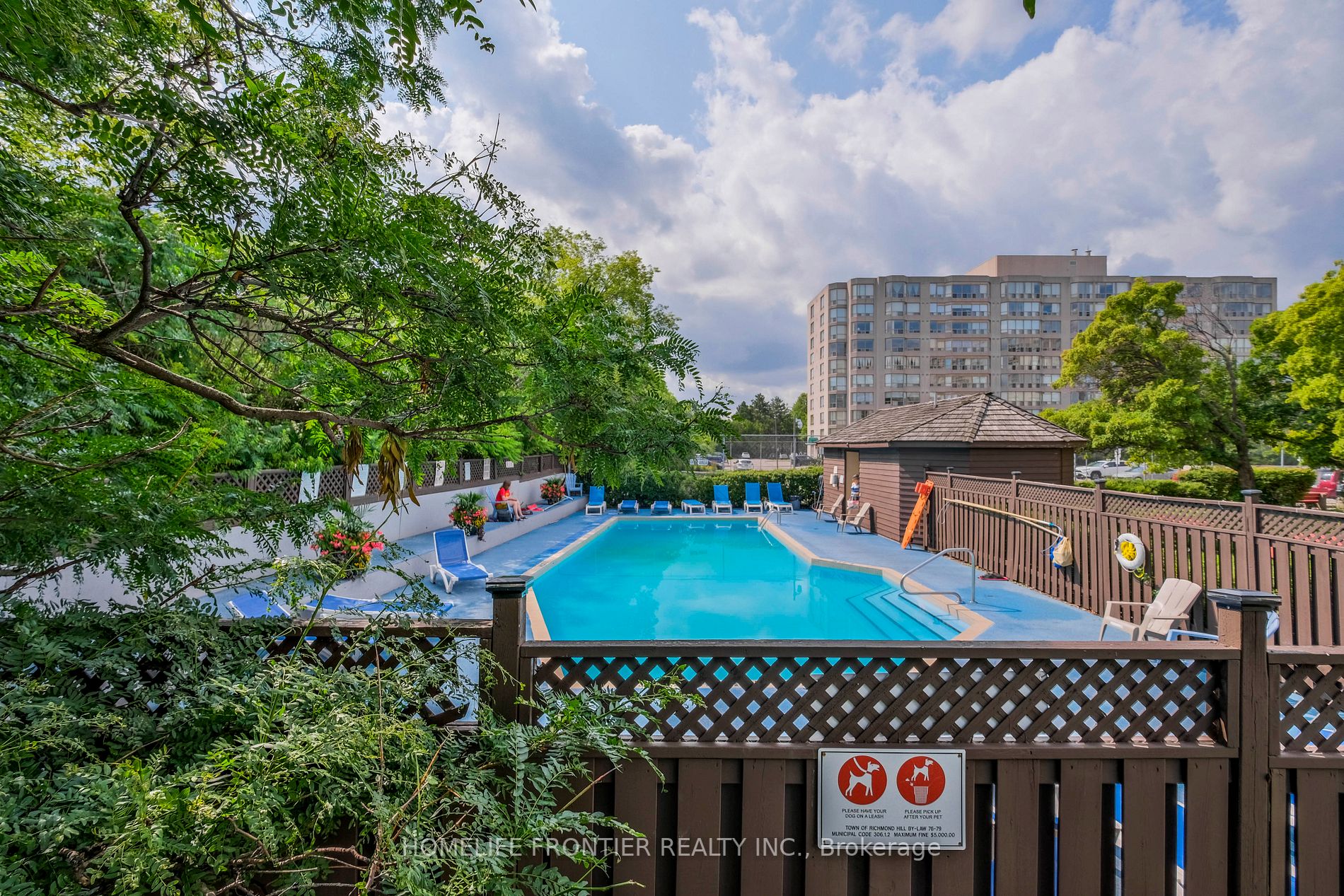 309 Major Mackenzie Dr E, #601