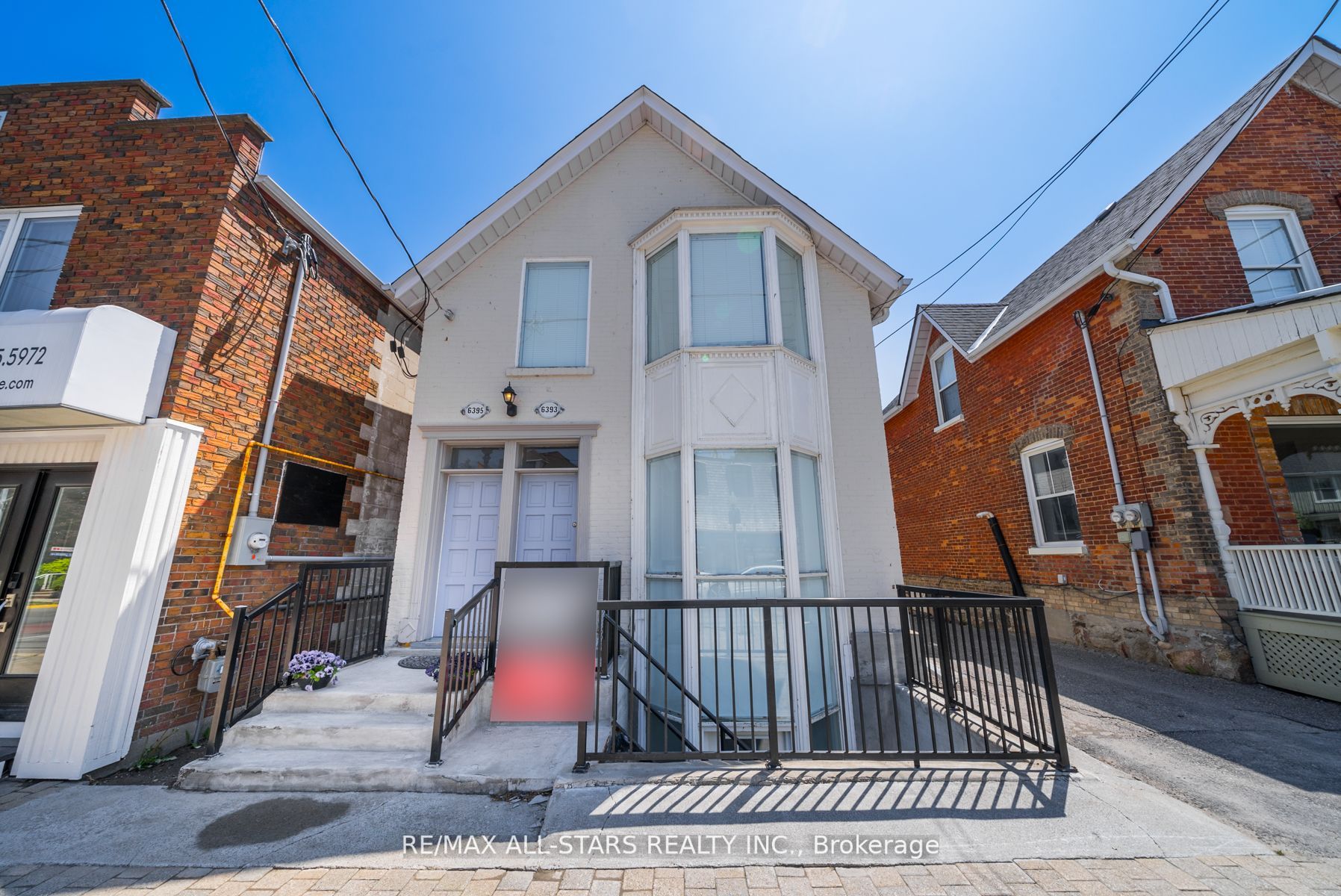 6395 Main St