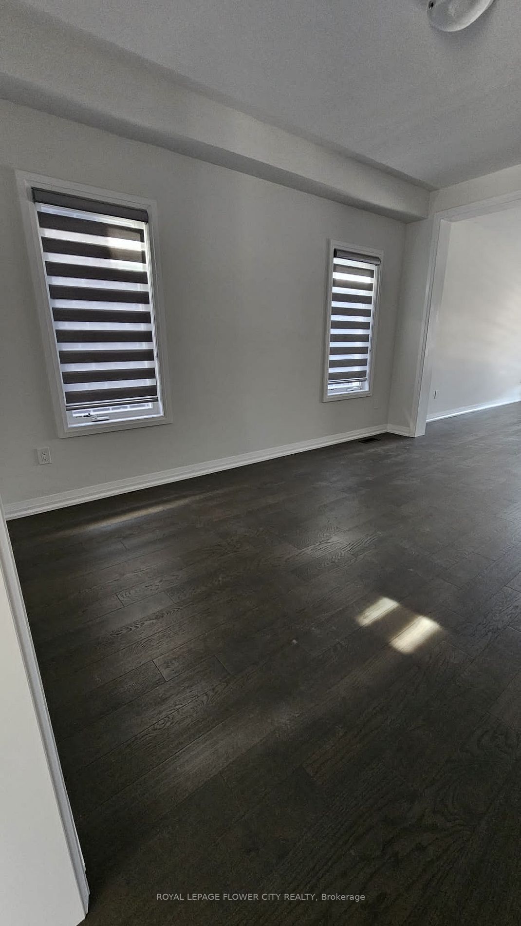 1561 Stovell Cres