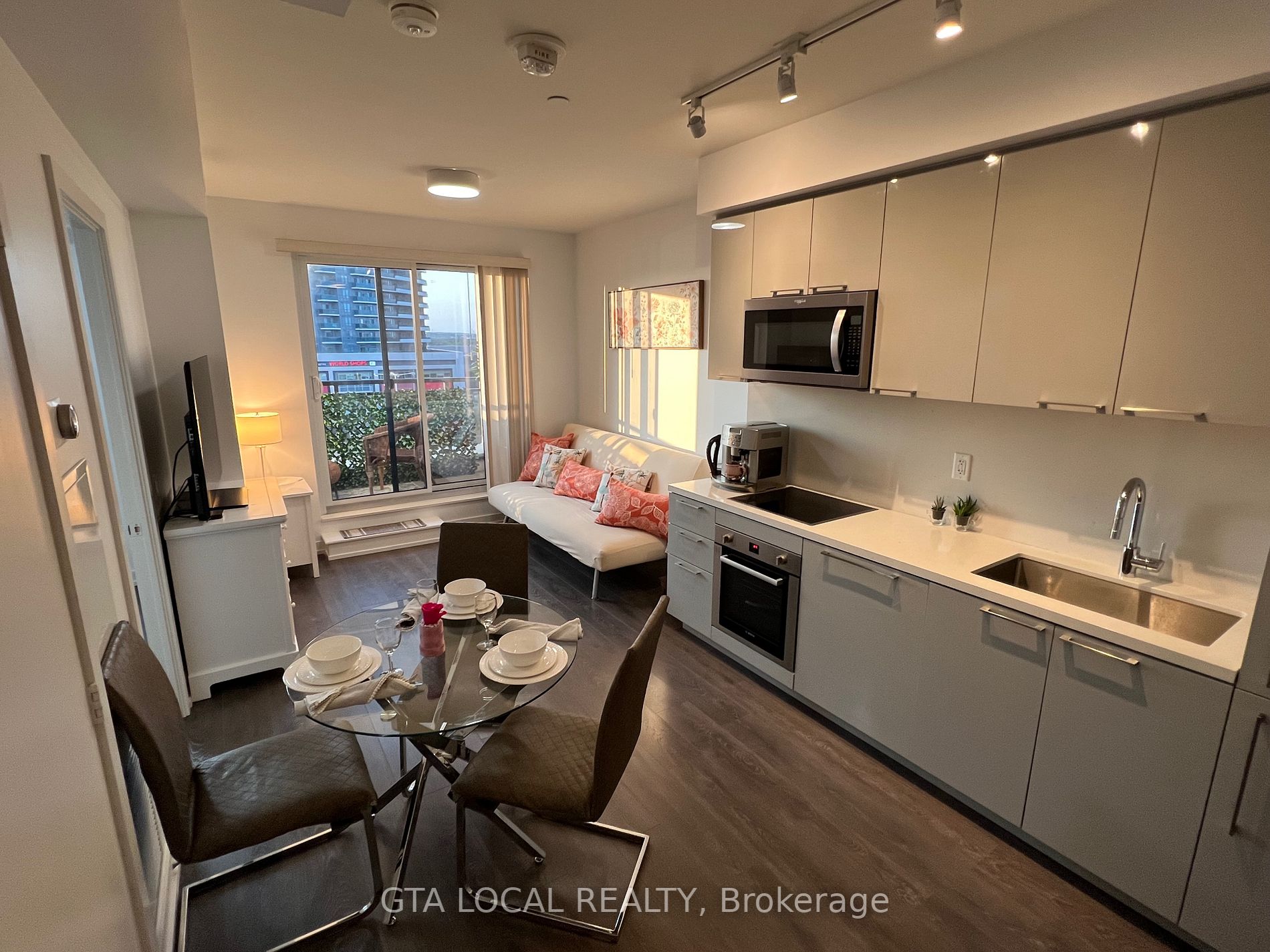 1 Grandview Ave, #503