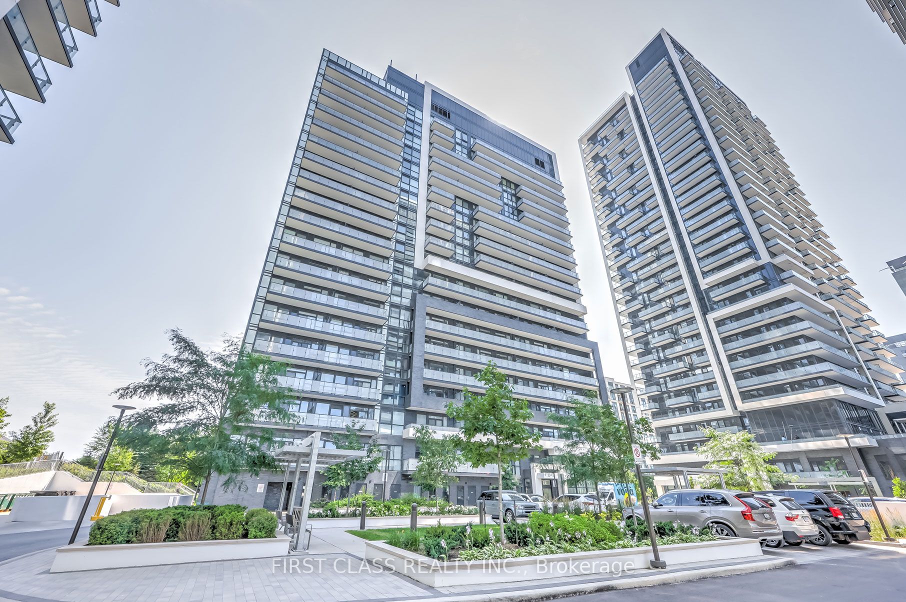 75 Oneida Cres, #305