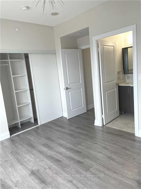 3600 Highway 7, #2611