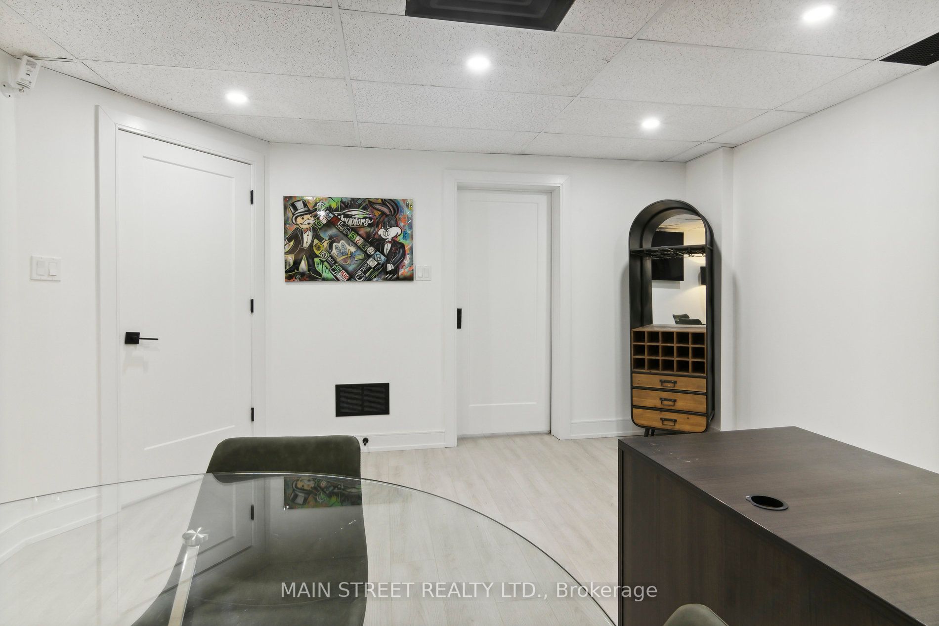 250 Regina Rd, #12