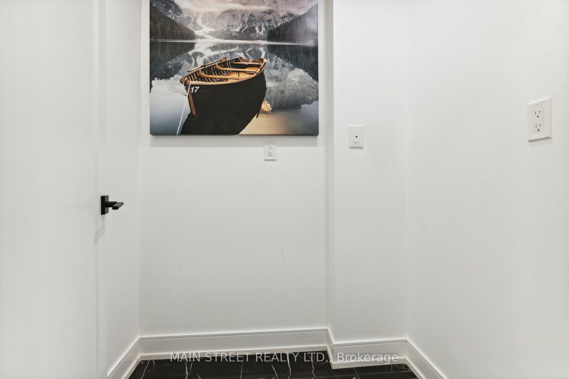 250 Regina Rd, #12