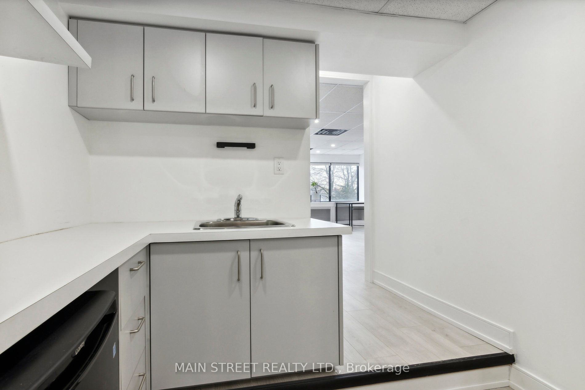 250 Regina Rd, #12