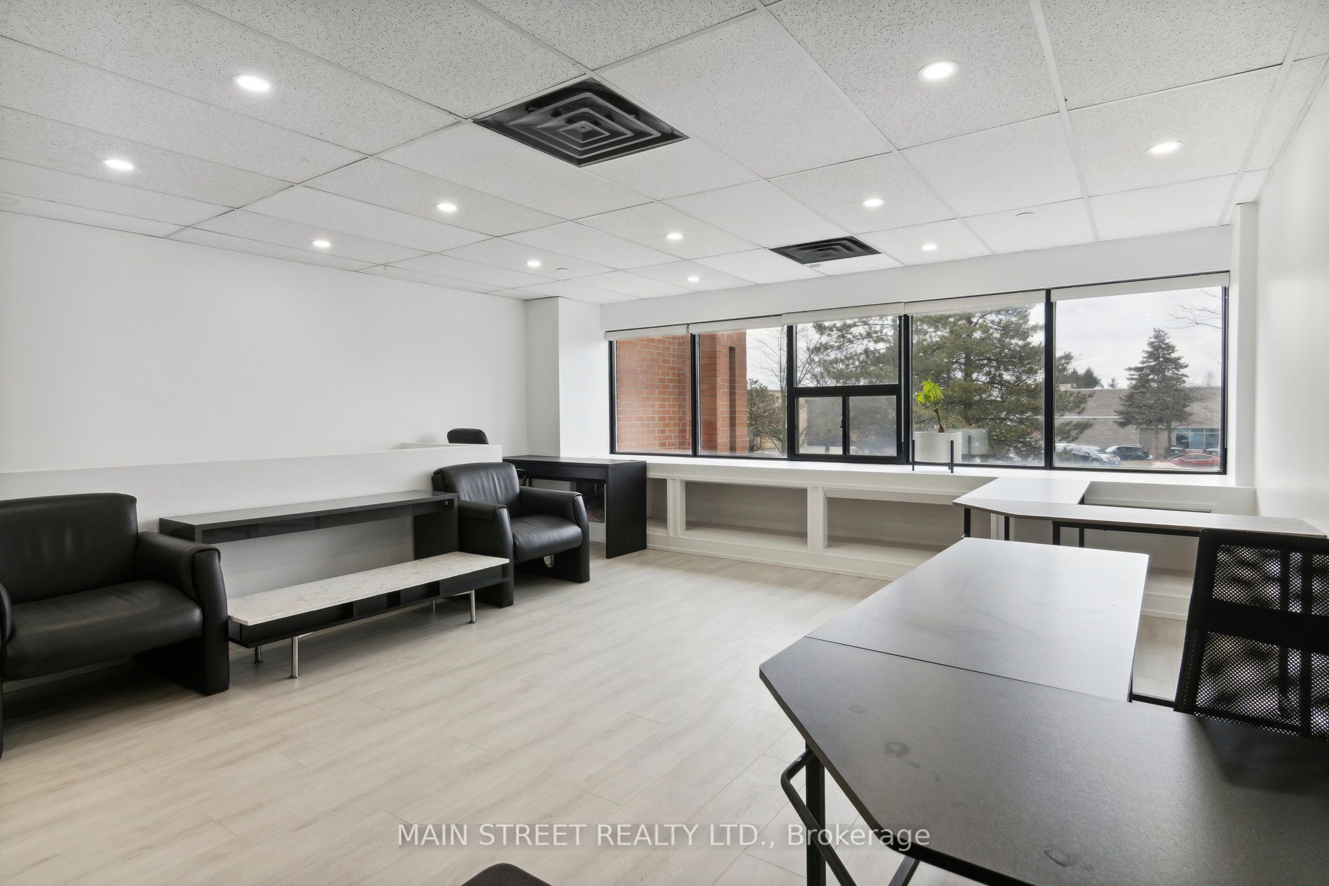 250 Regina Rd, #12