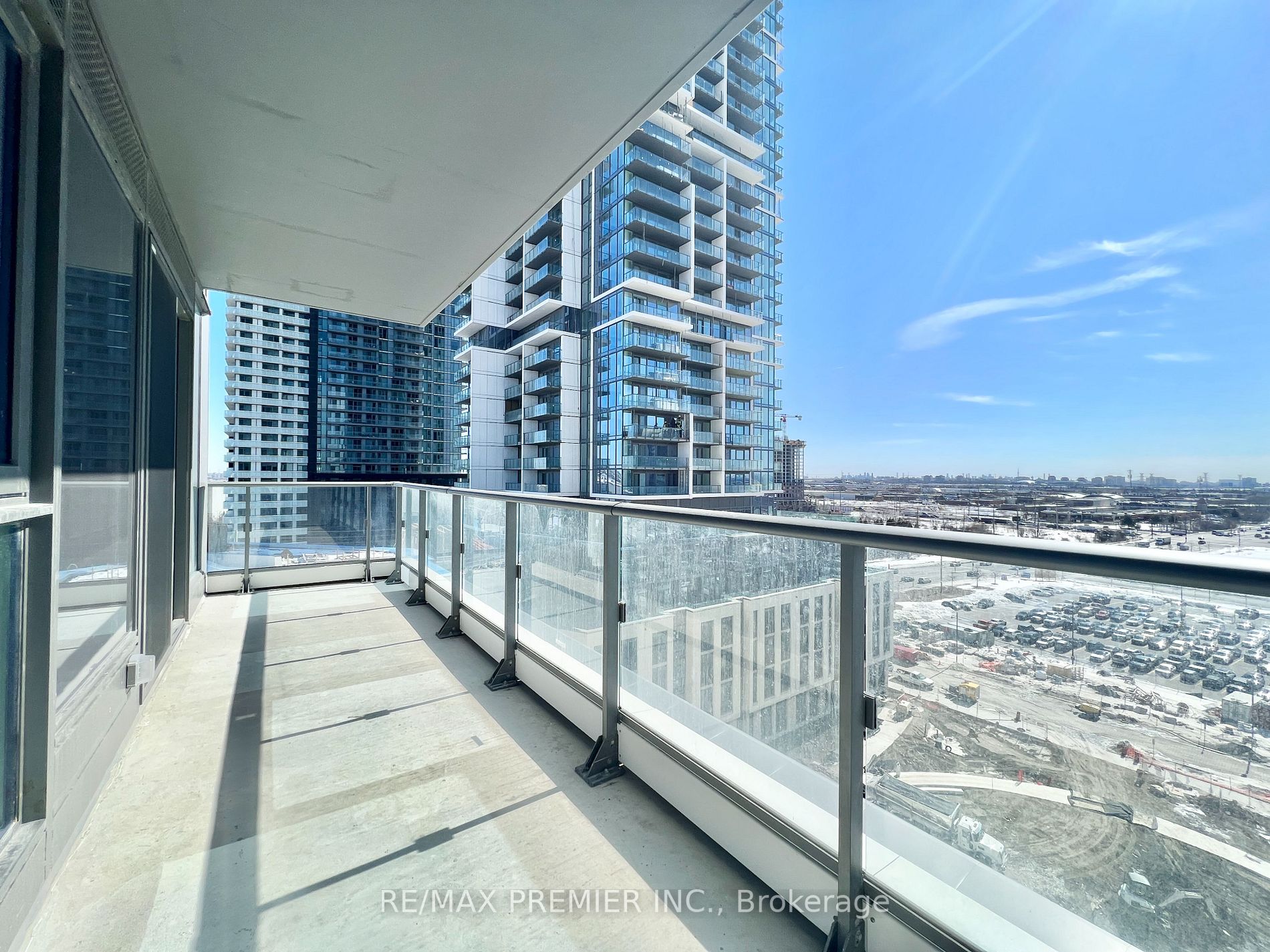 1000 Portage Parkway, #905