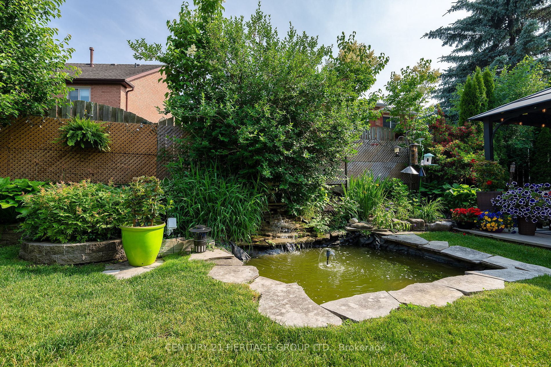 246 Jelley Ave