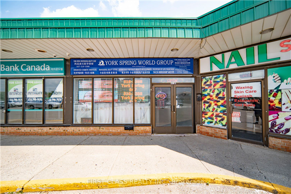 9625 Yonge St, Richmond Hill