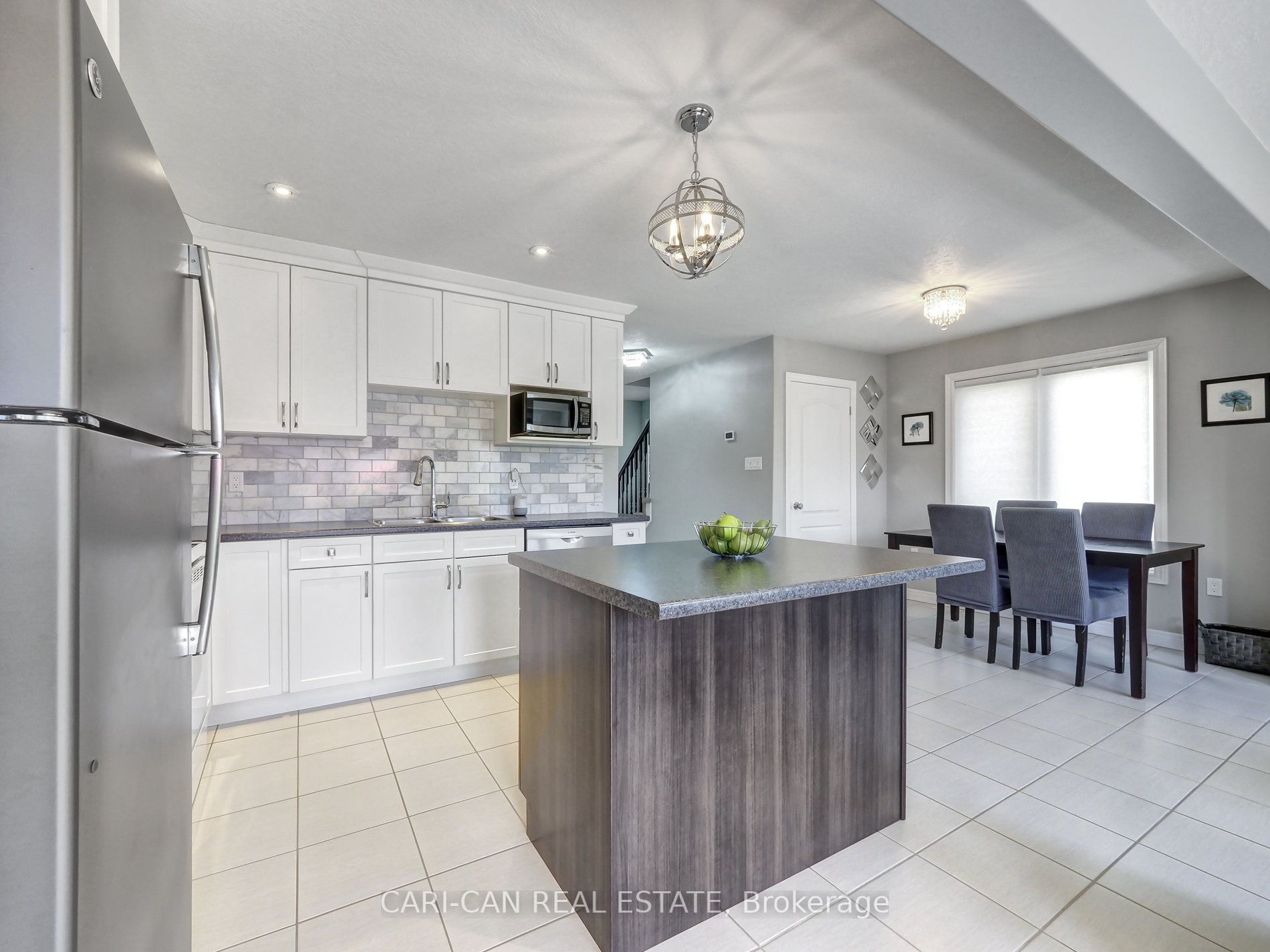 187 Hutchinson Dr