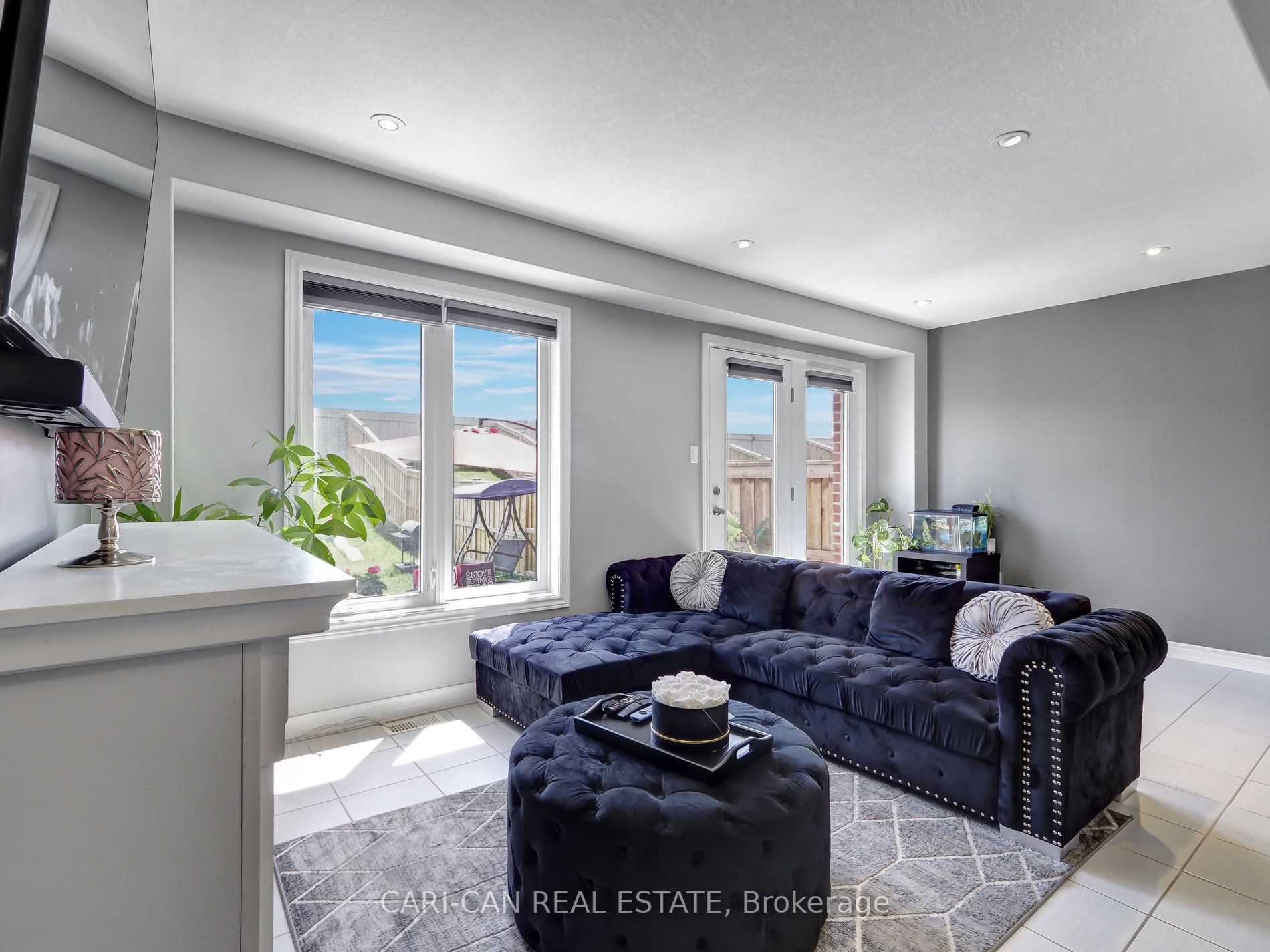 187 Hutchinson Dr