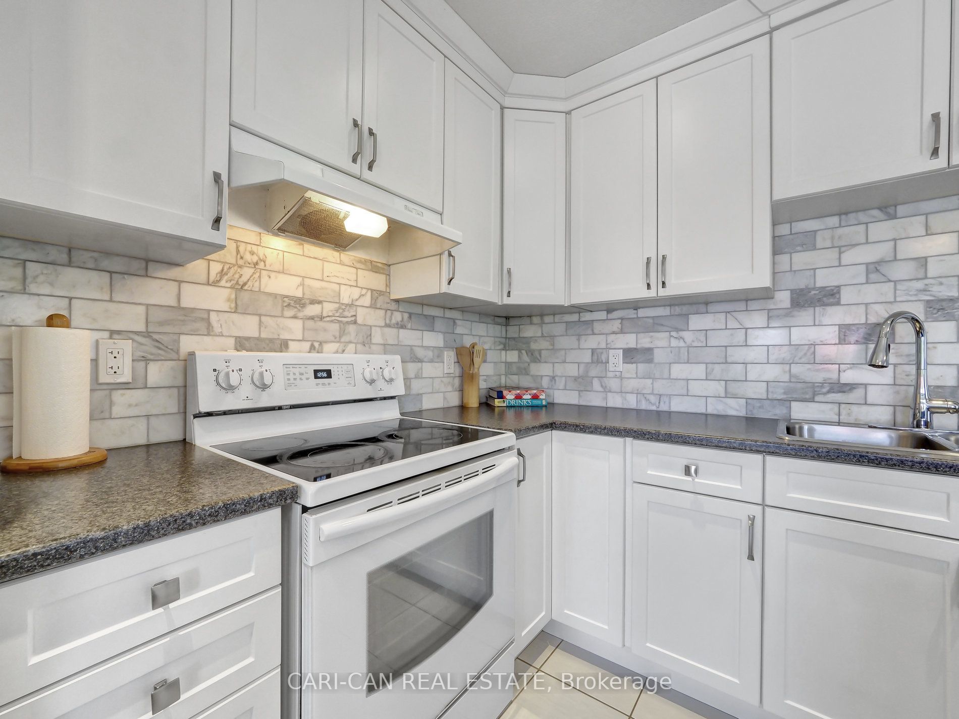 187 Hutchinson Dr