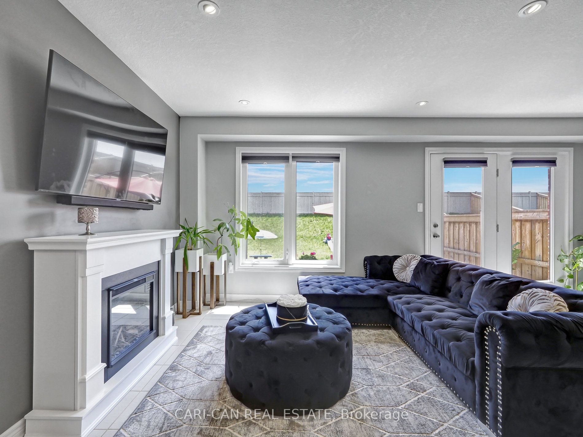 187 Hutchinson Dr
