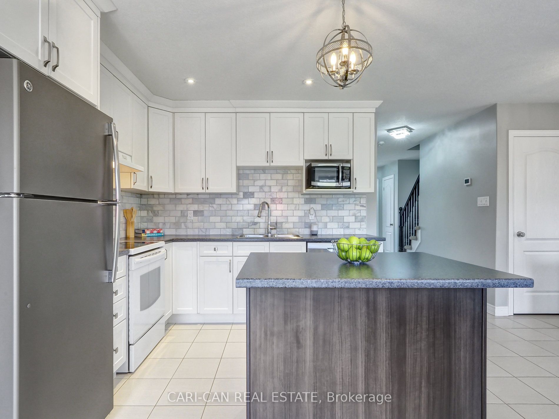 187 Hutchinson Dr