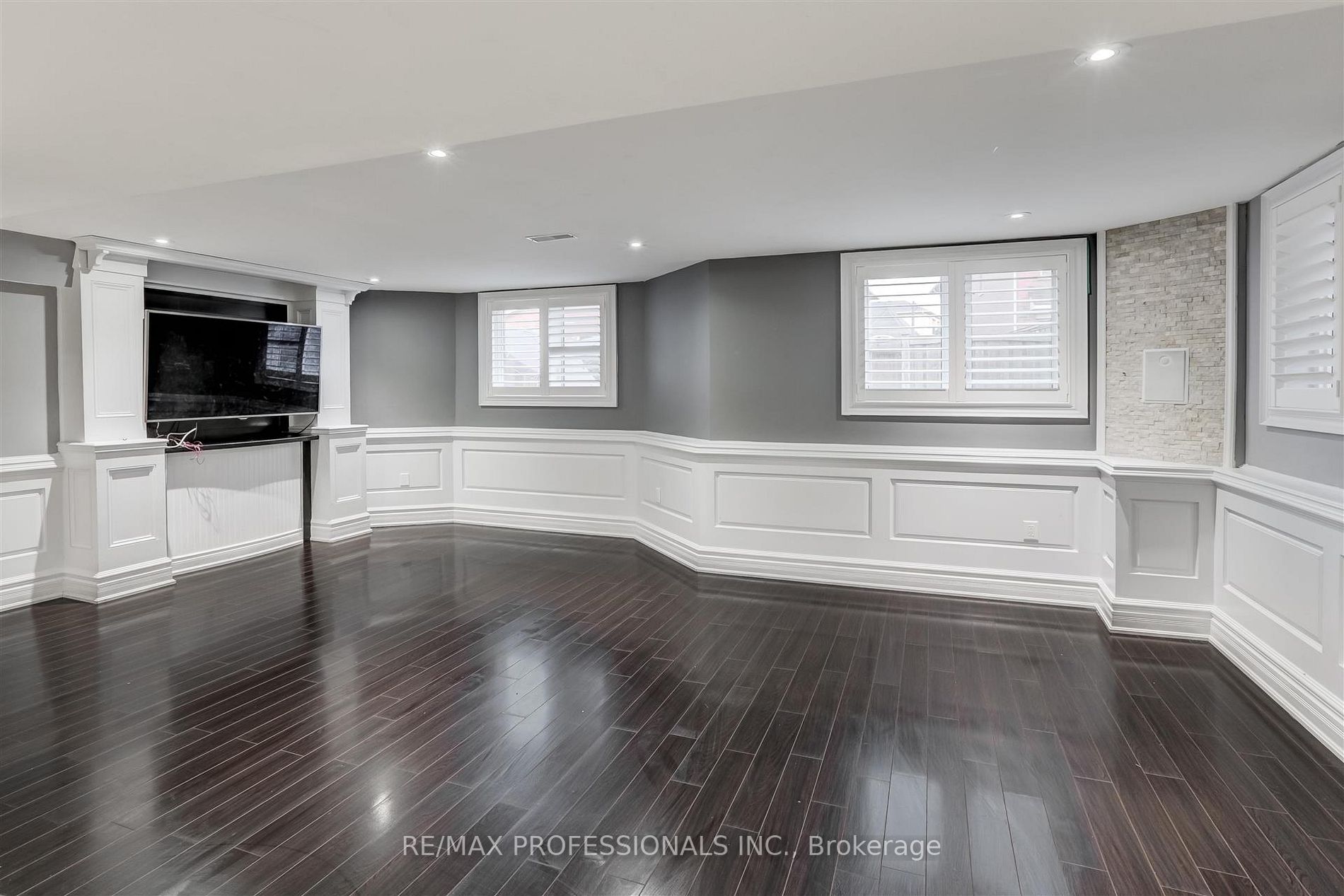 15 Stanton Ave