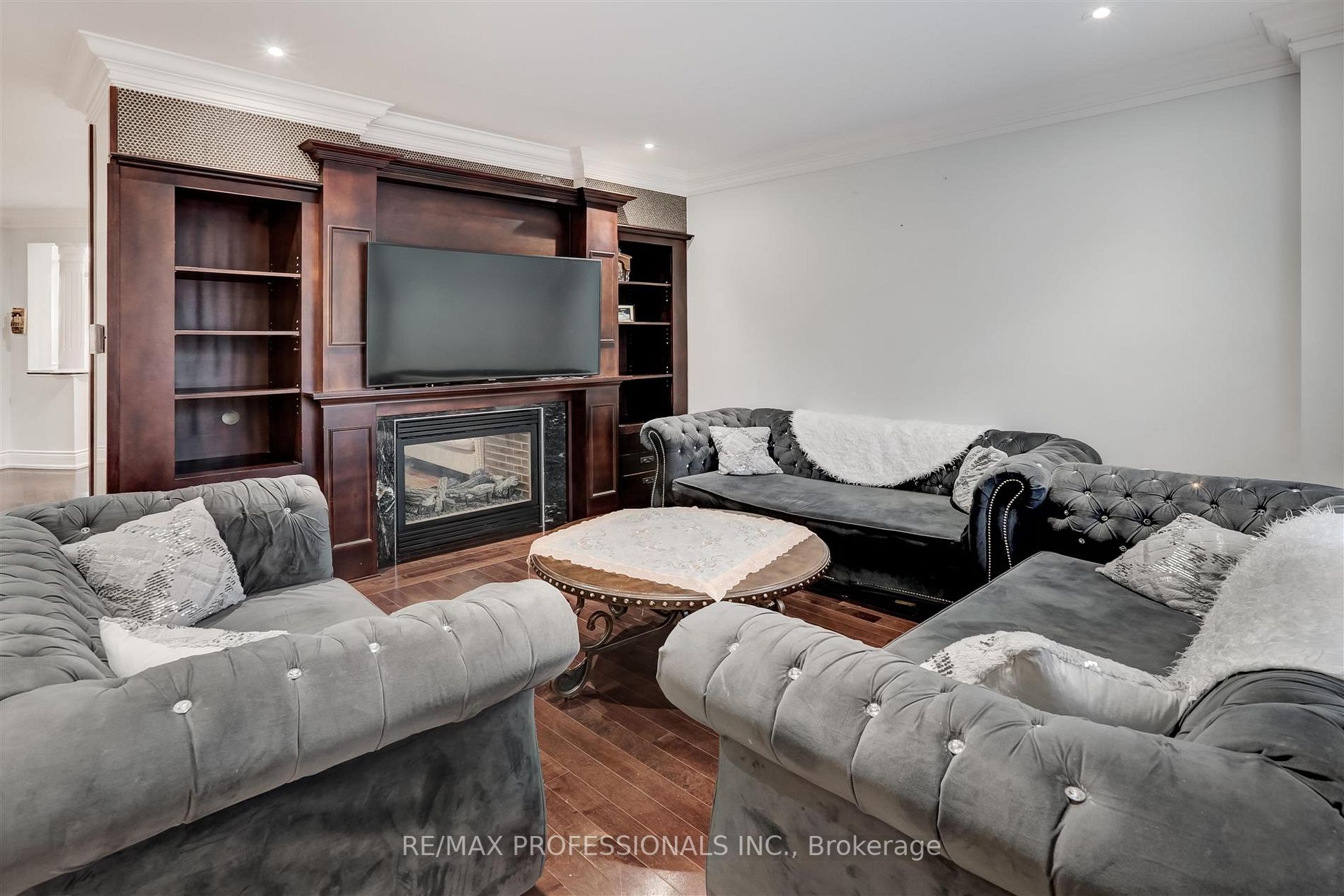 15 Stanton Ave