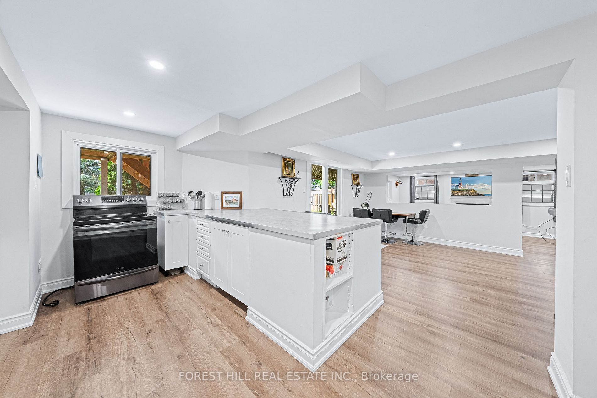 28 Beatty Crescent