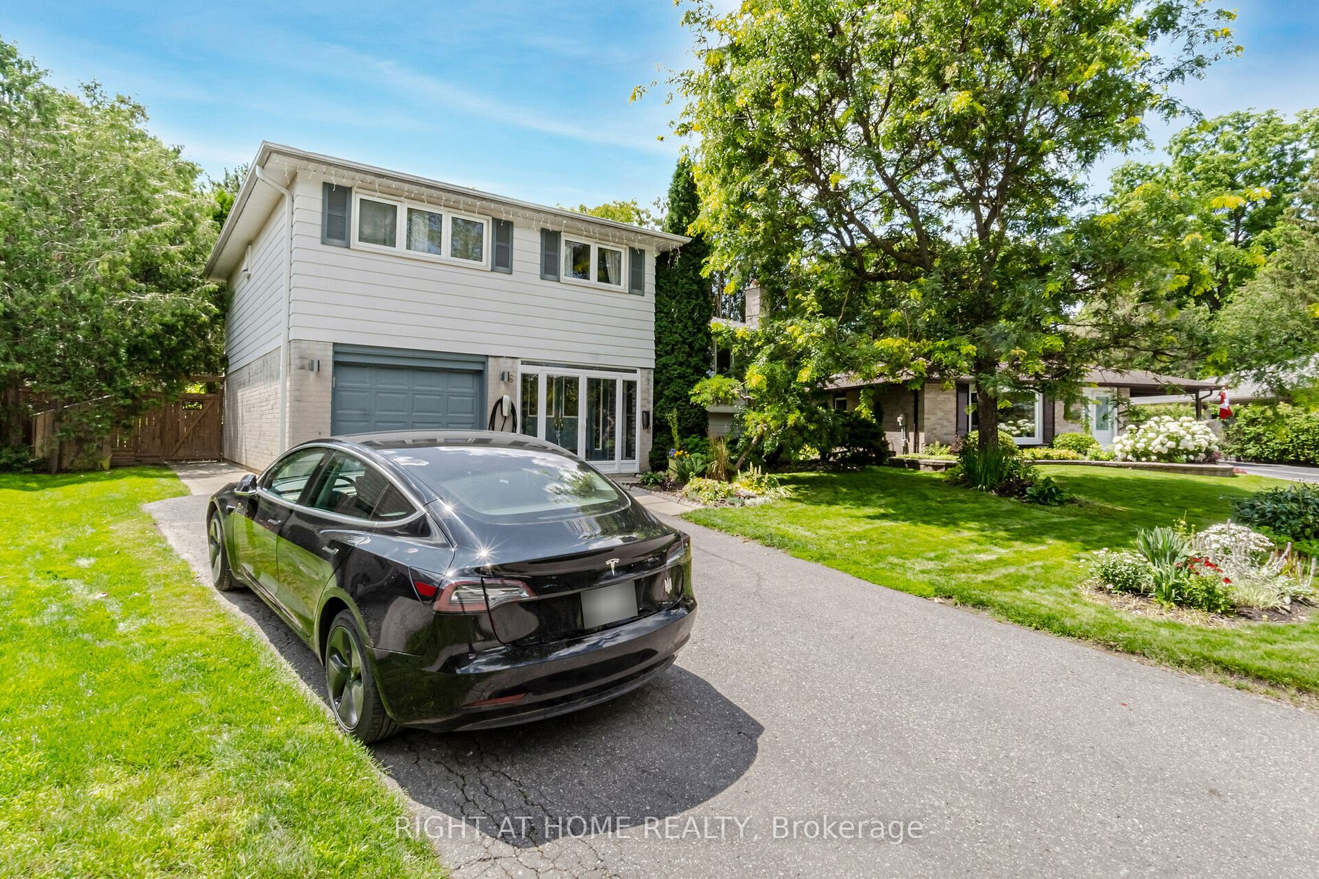 6 Cedar Crescent