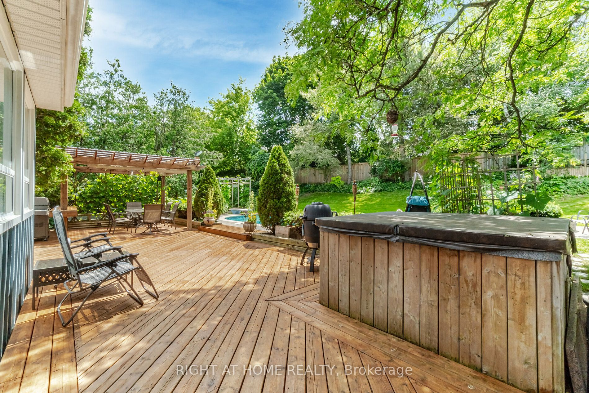 6 Cedar Crescent
