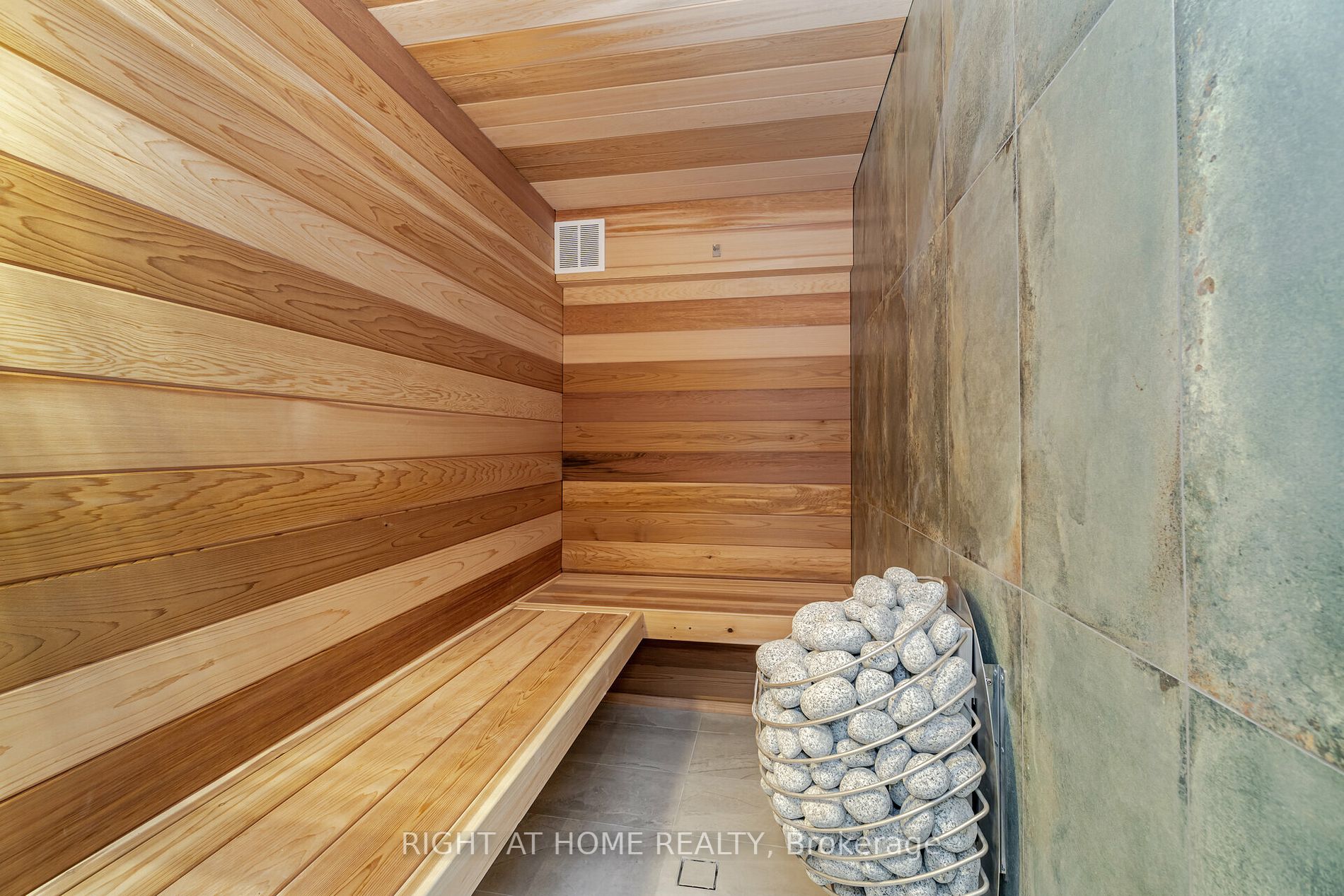 6 Cedar Crescent