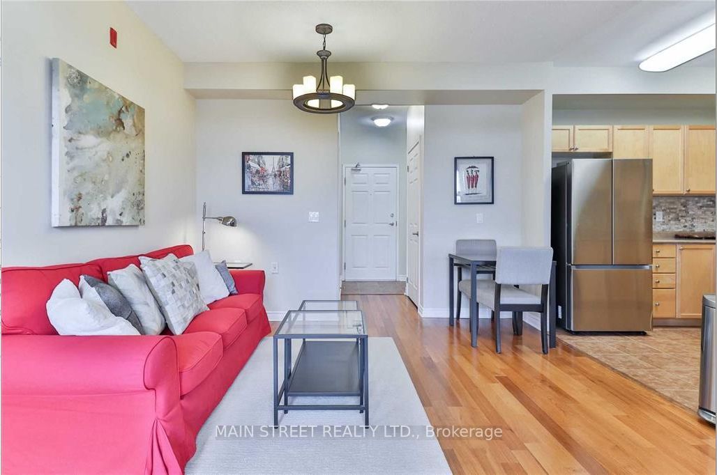 15450 Yonge Street #304