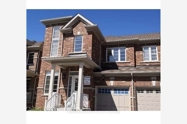 16 Fitzroy Ave, Markham
