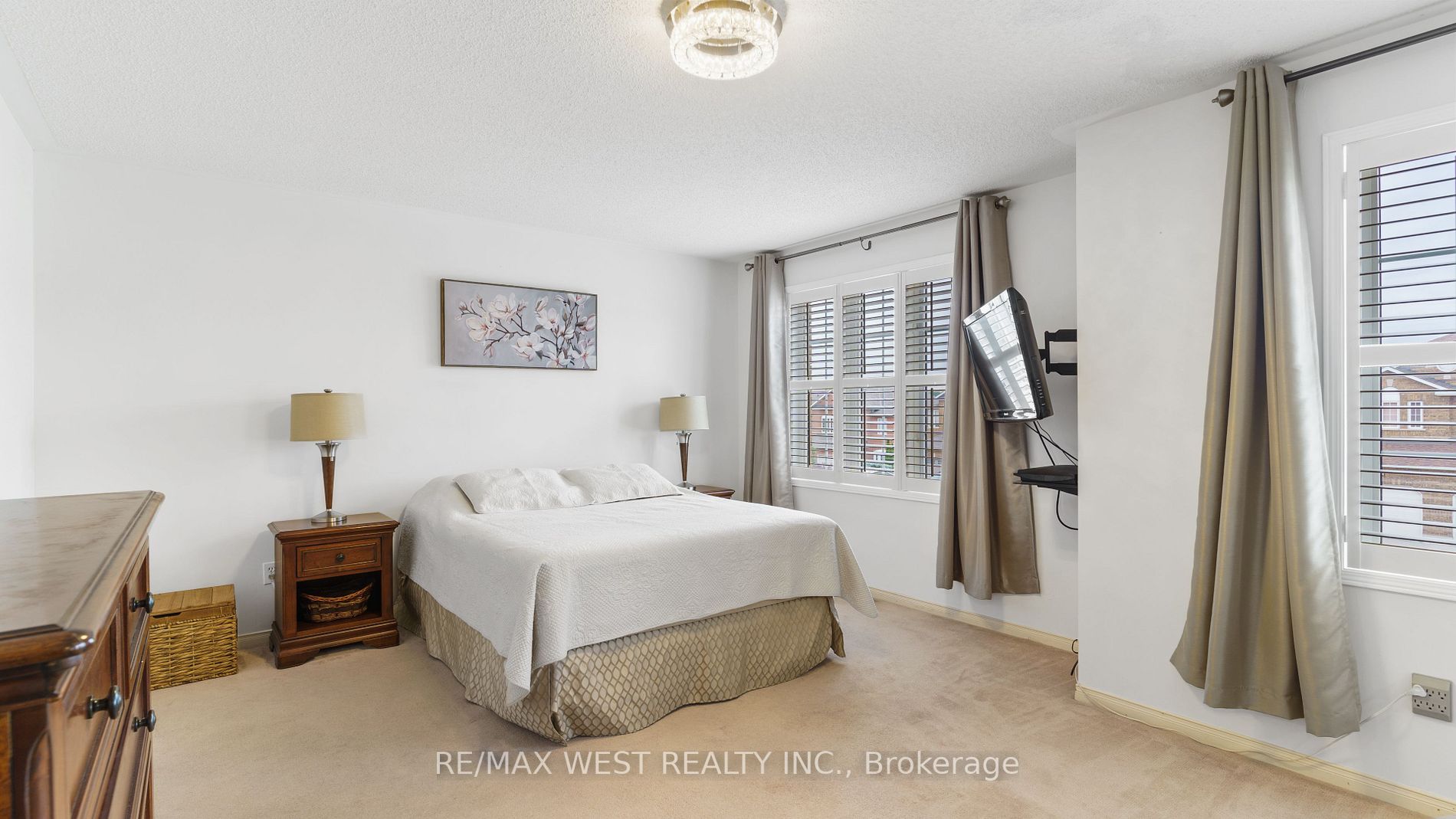 16 Piazza Cres