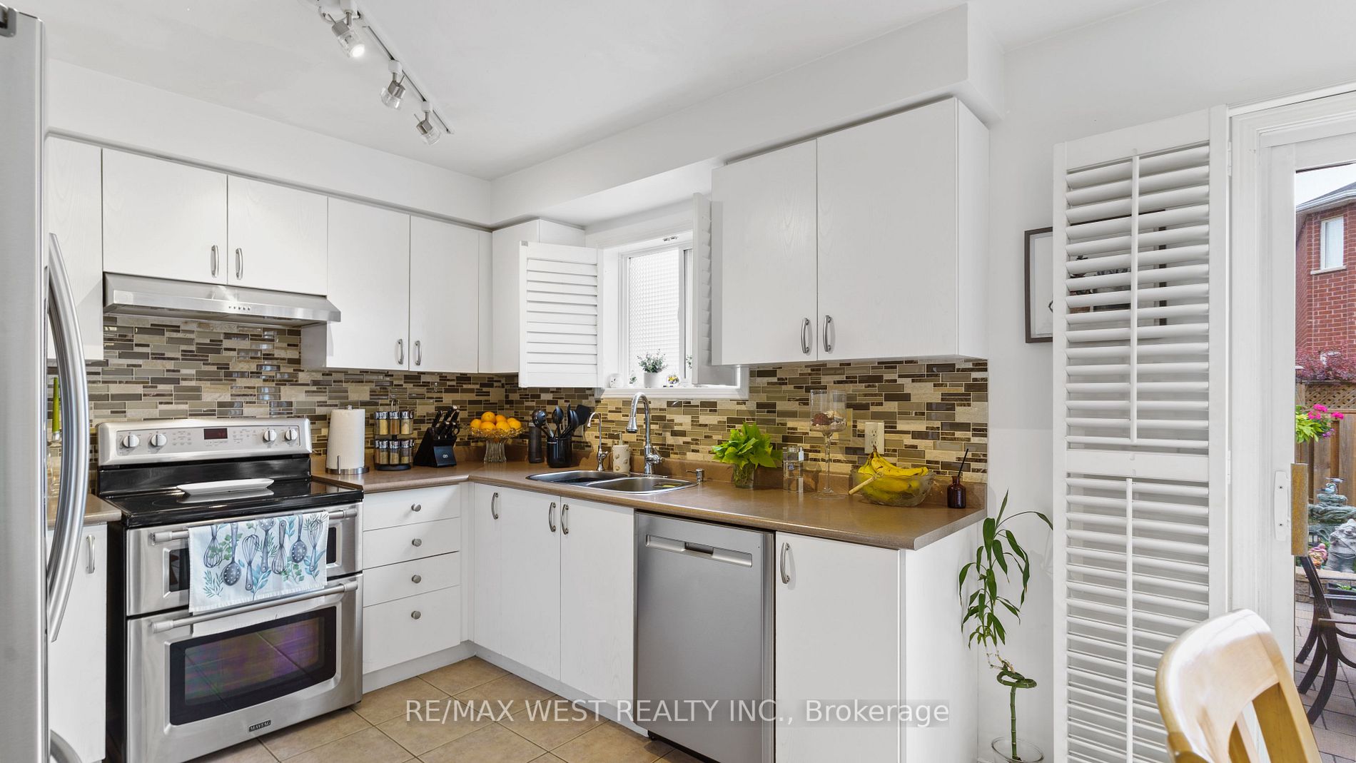16 Piazza Cres