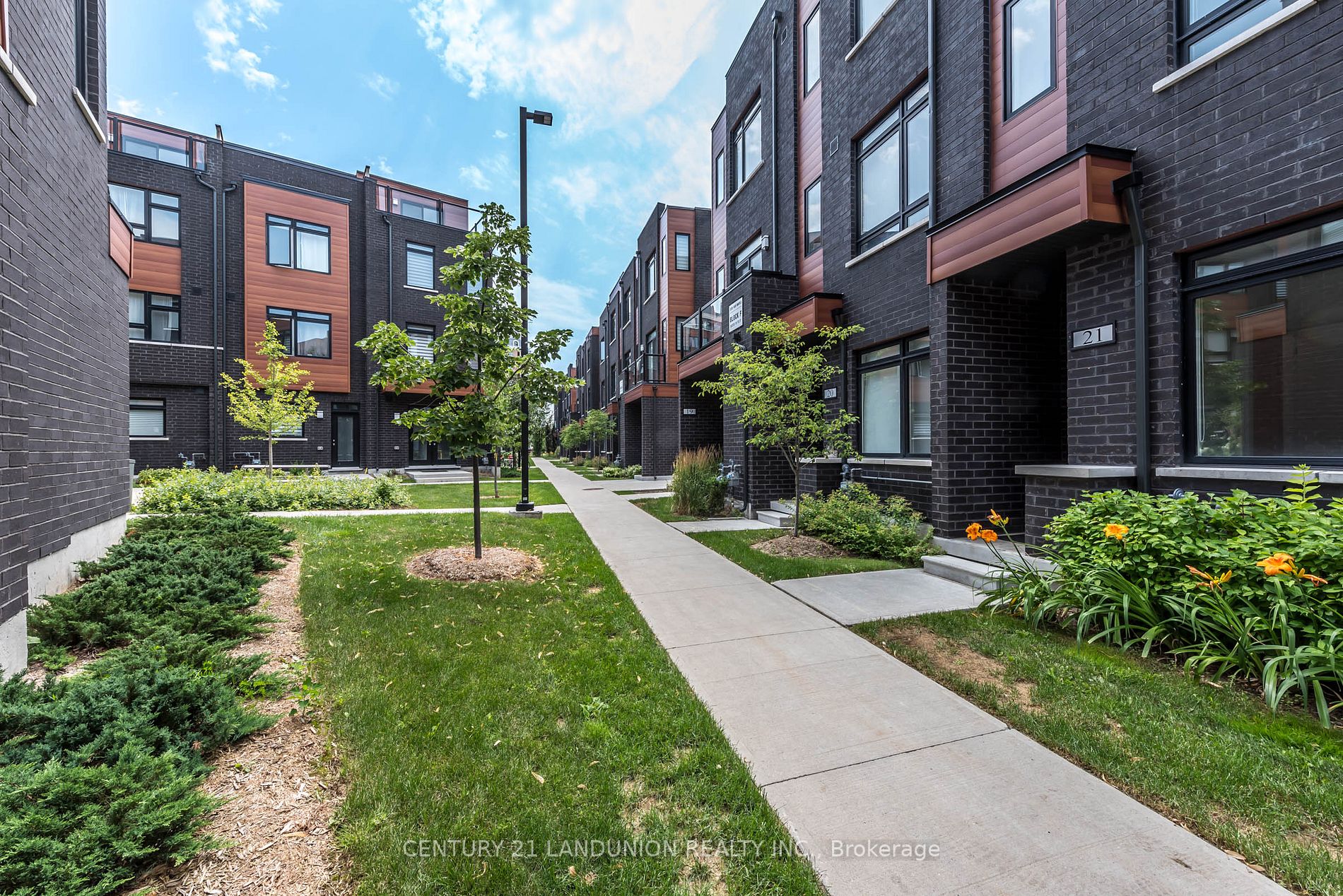 370F Red Maple Rd, #21