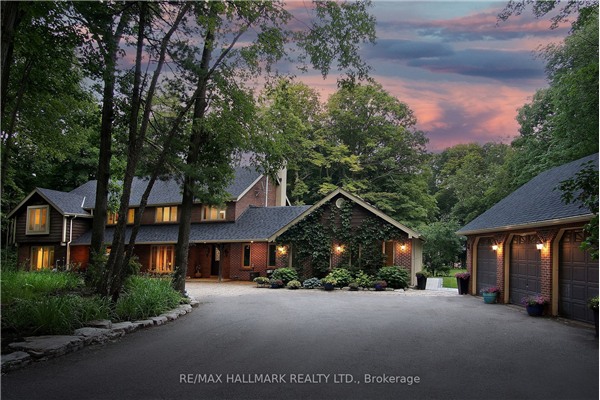 142 Forest Ridge Rd, Richmond Hill
