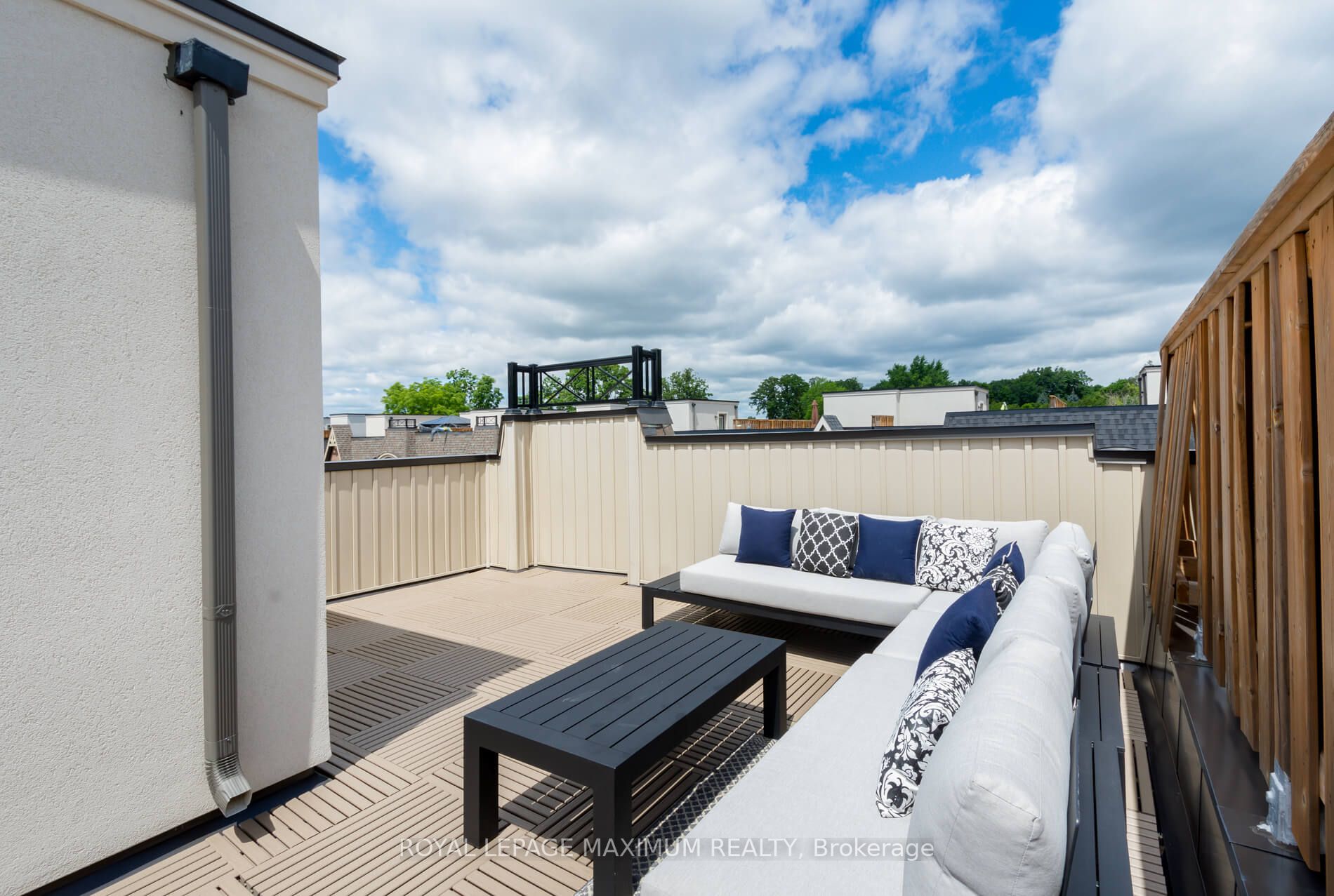 37 Ingleside St