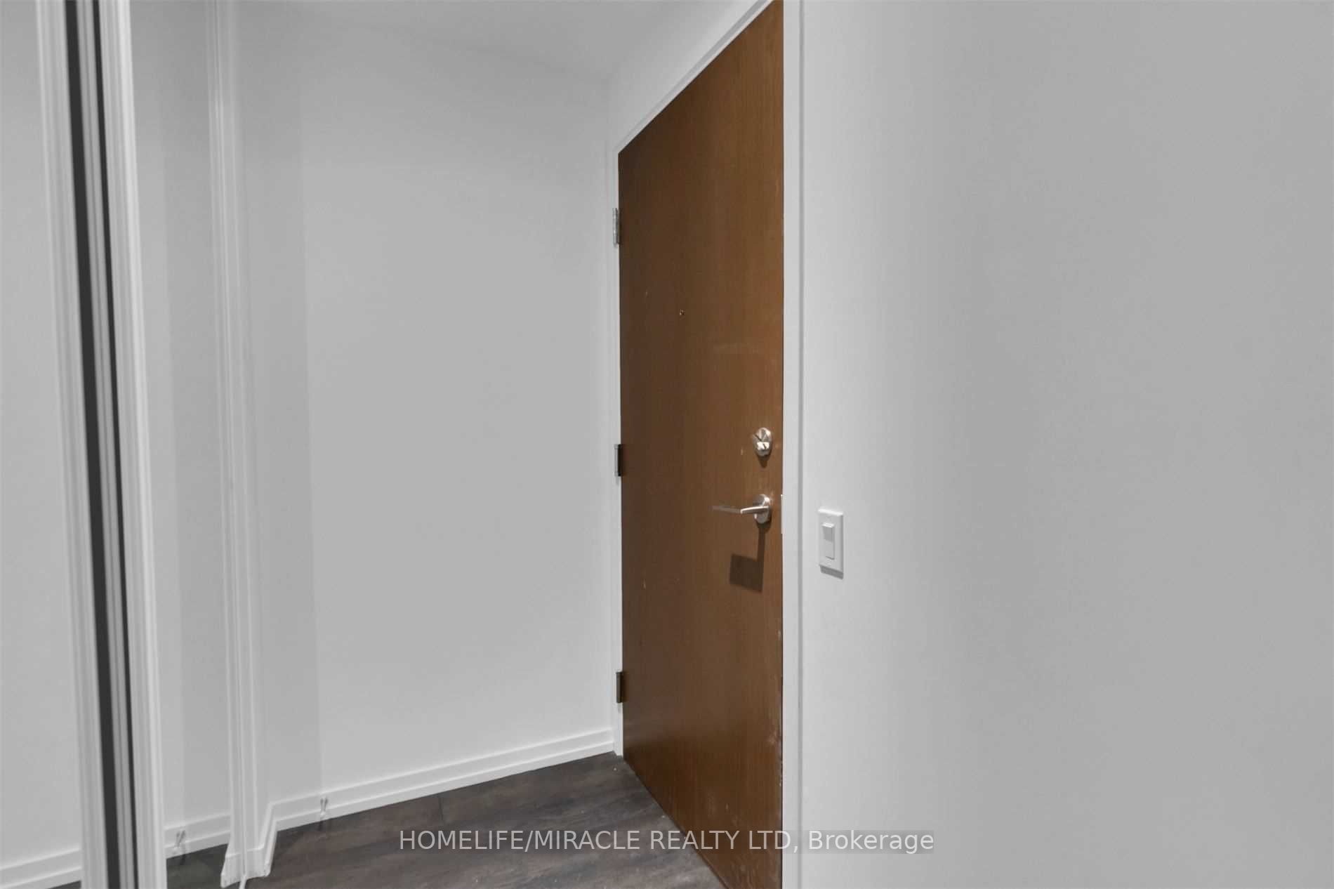 1000 Portage Pkwy, #501