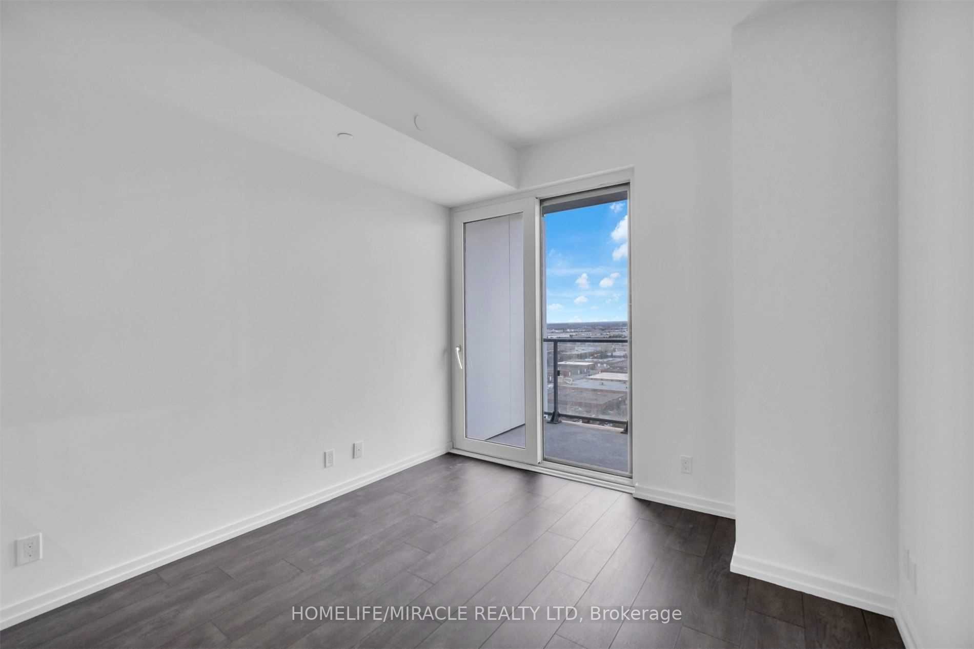 1000 Portage Pkwy, #501