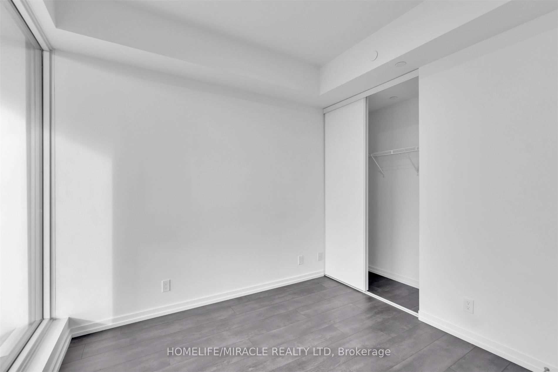 1000 Portage Pkwy, #501