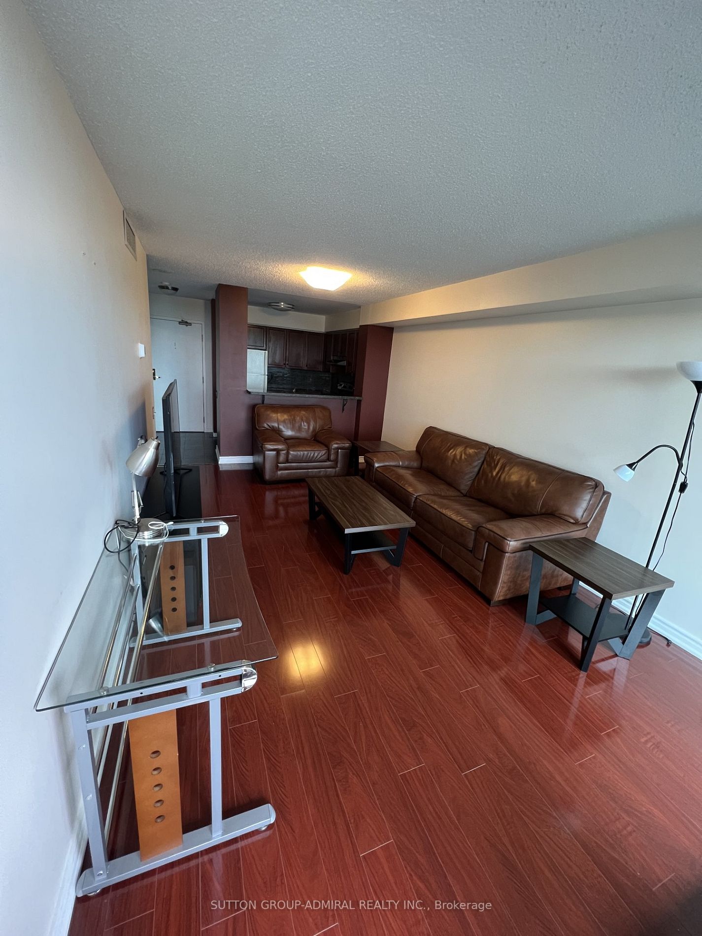 1 Emerald Lane, #506