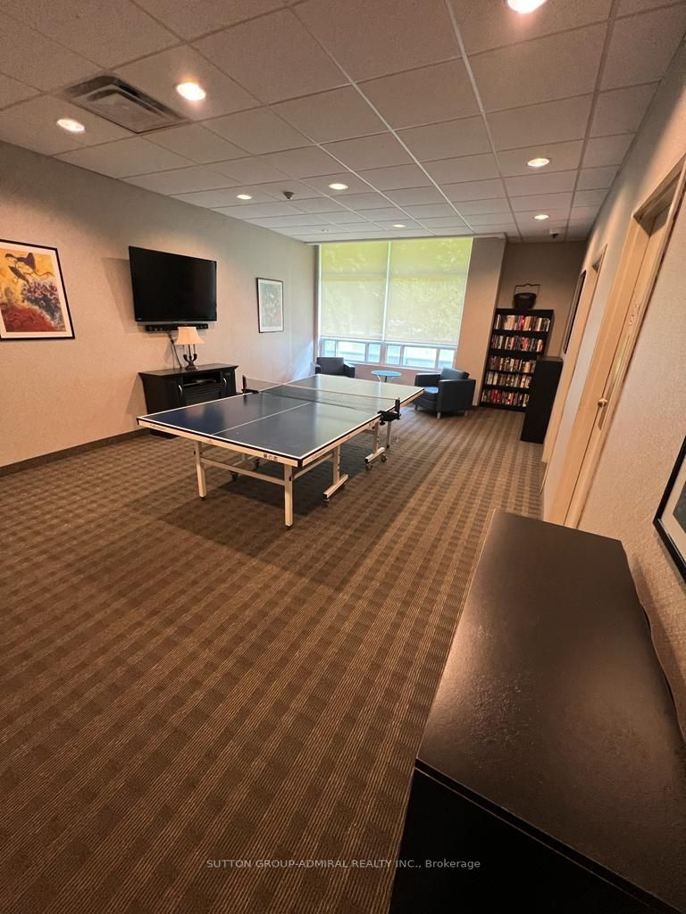 1 Emerald Lane, #506