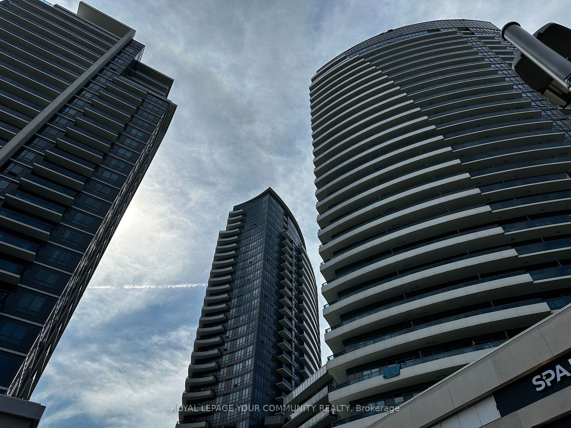7171 Yonge St, #2207