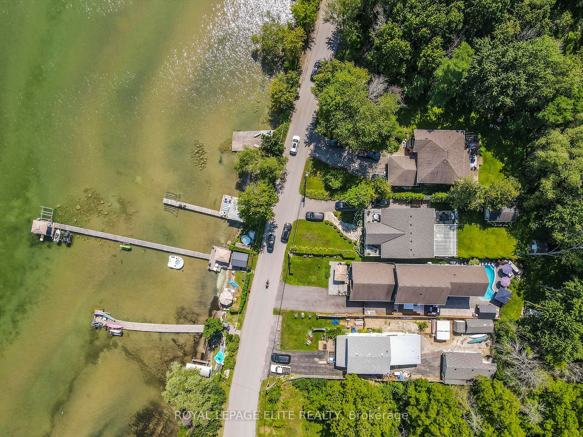 713 Lake Dr E