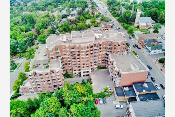 10101 Yonge St, Richmond Hill