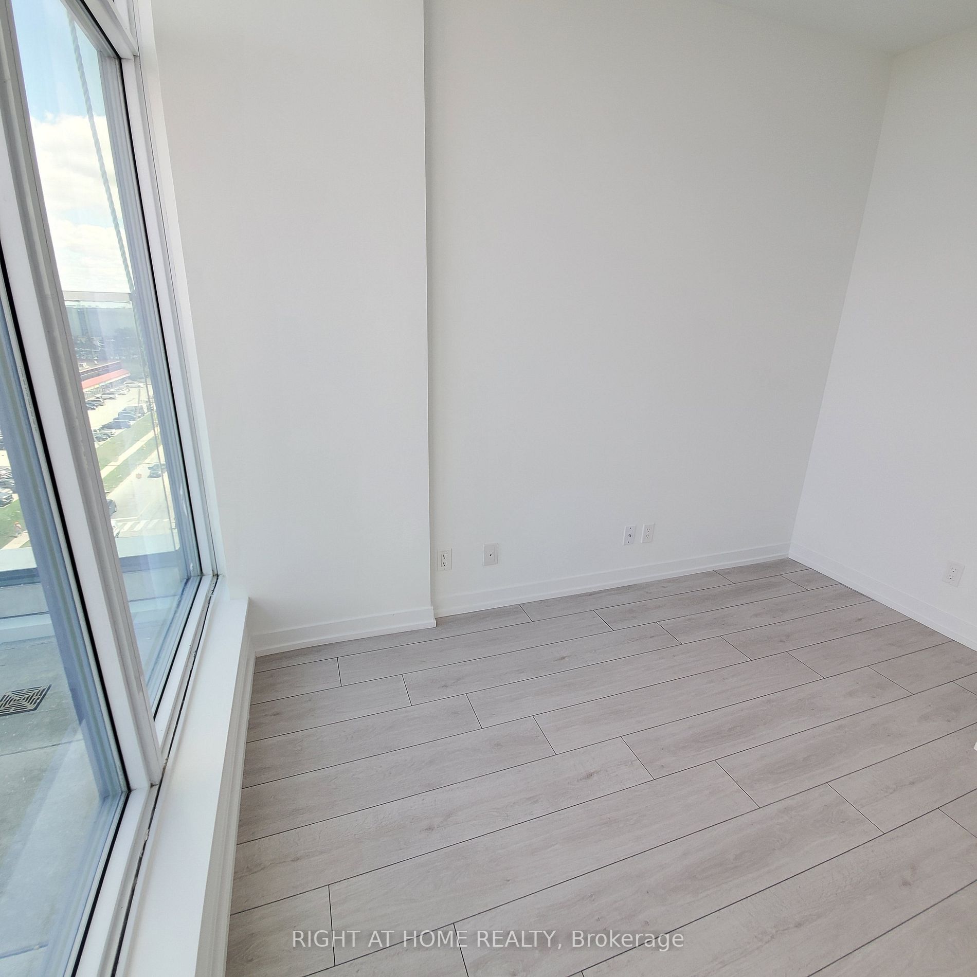 950 Portage Parkway #808