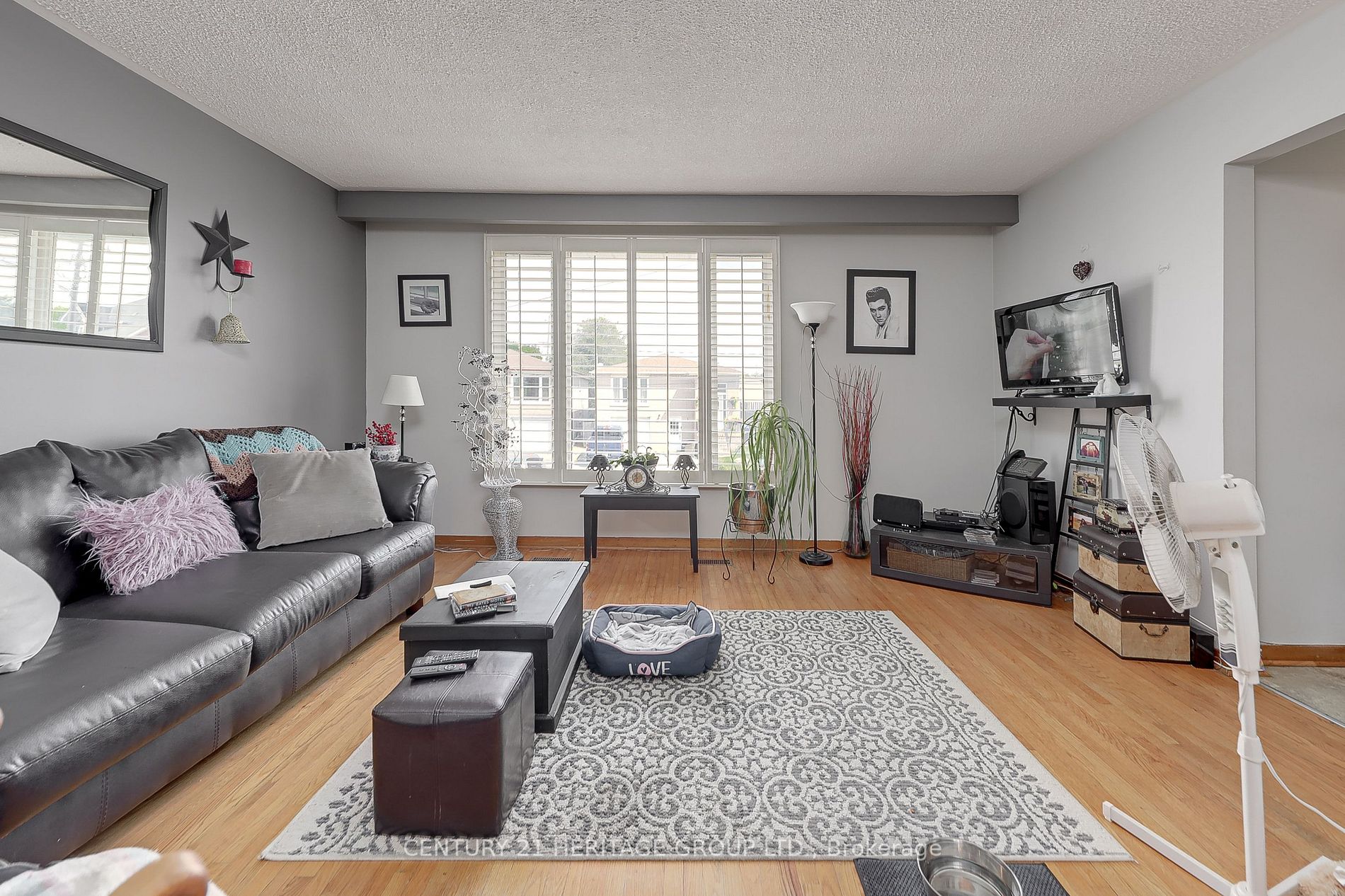 128 Centre St