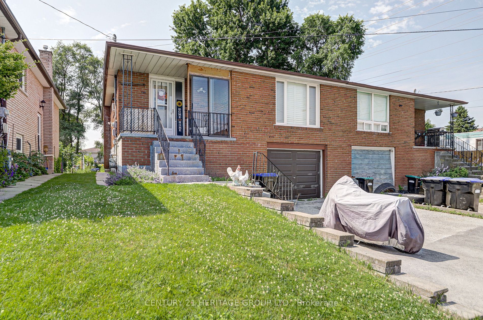 128 Centre St