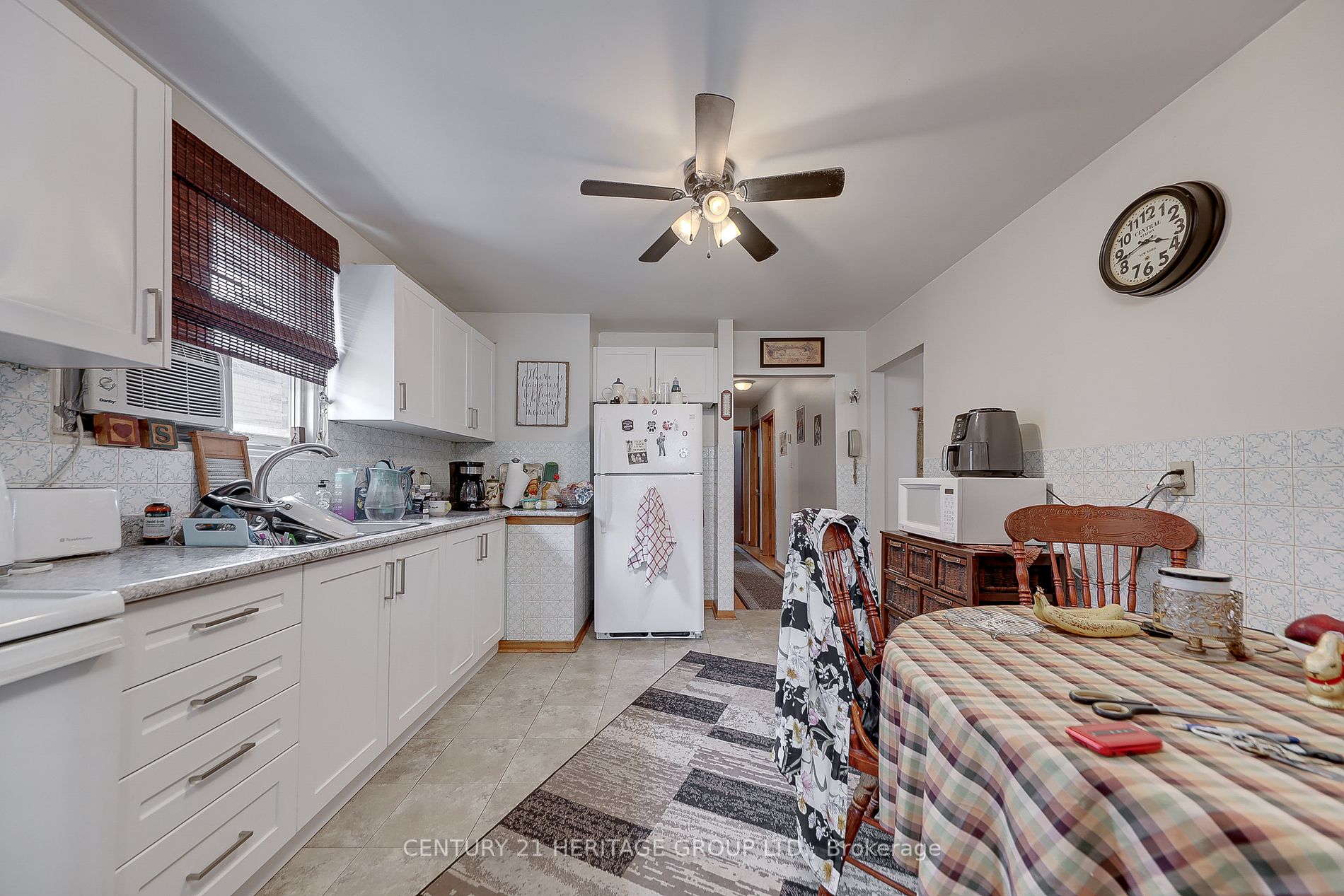 128 Centre St