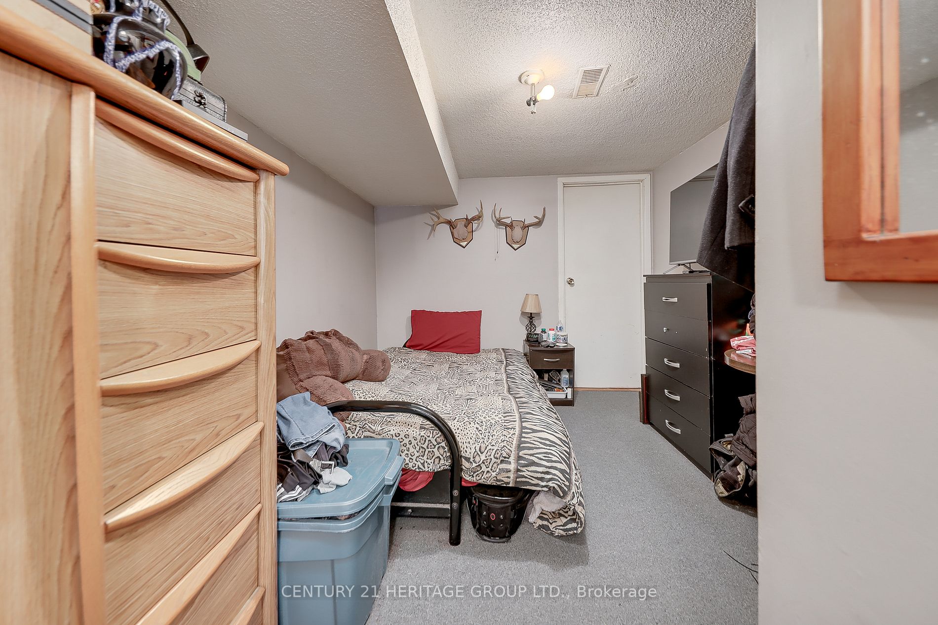 128 Centre St