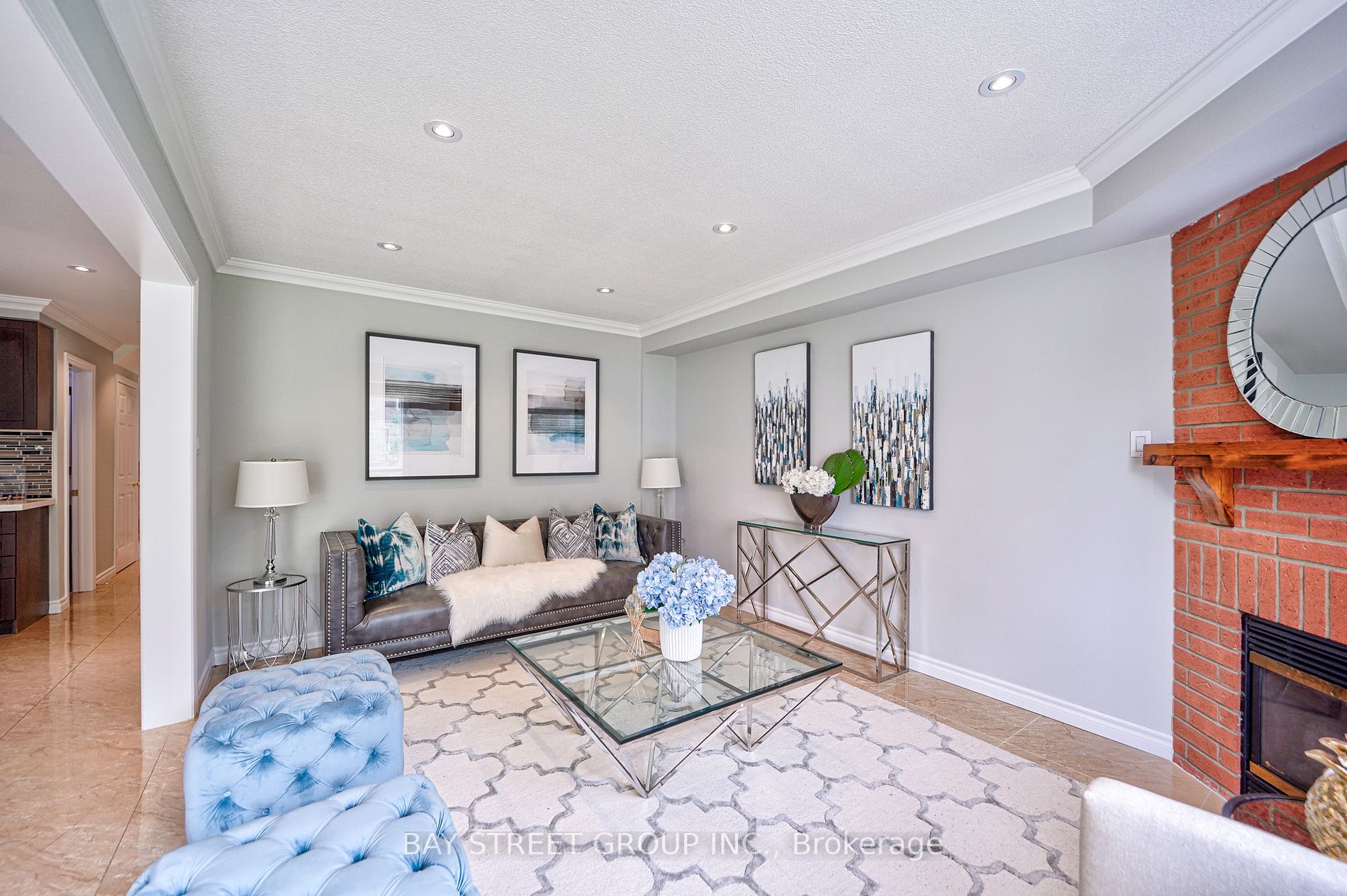 51 Manston Cres