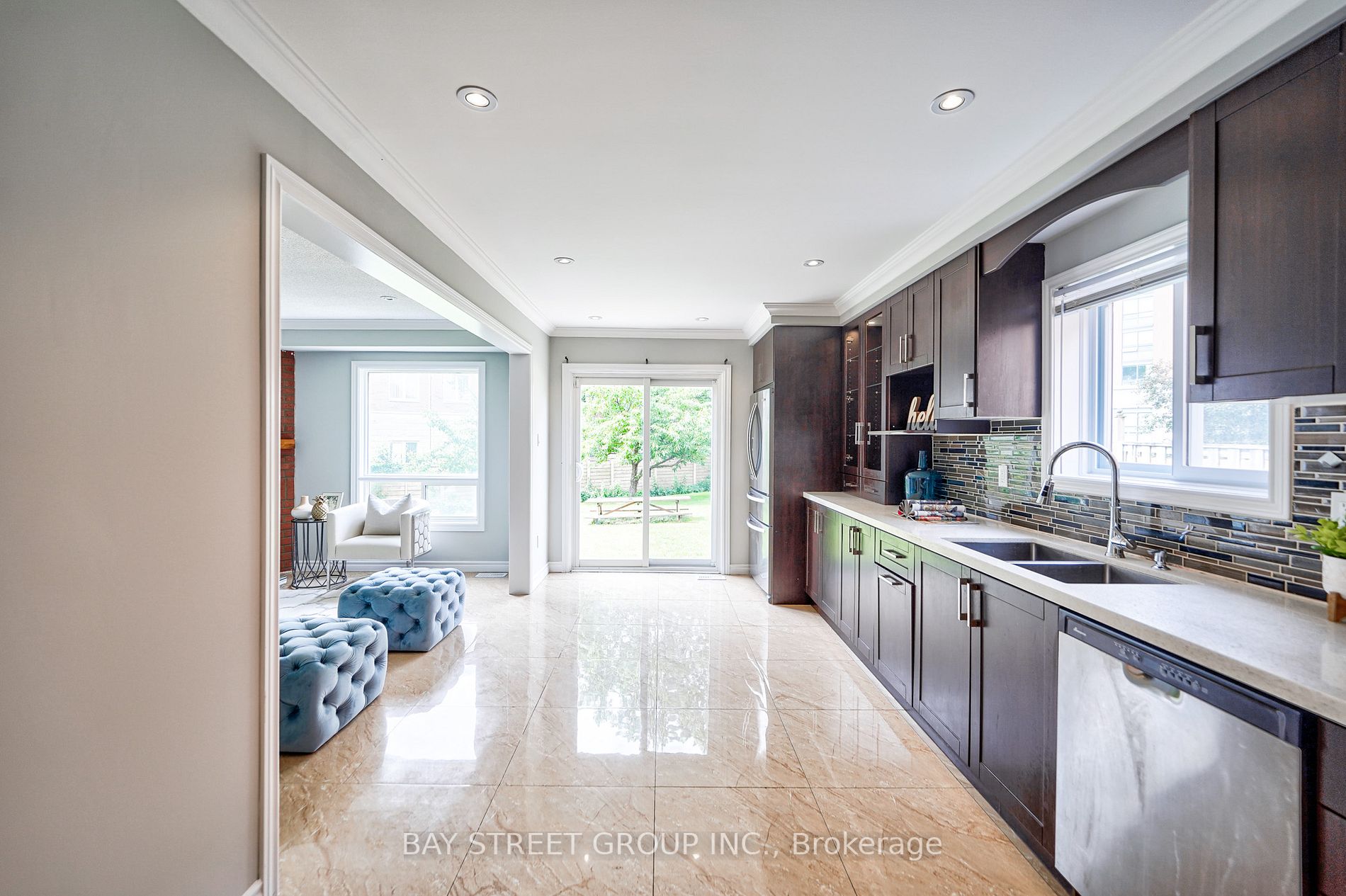 51 Manston Cres