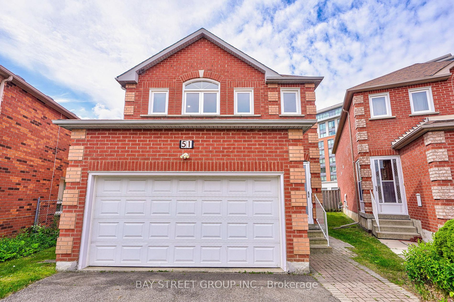 51 Manston Cres